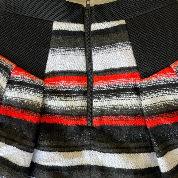 Milly stripe mini skirt - Picture 6 of 10